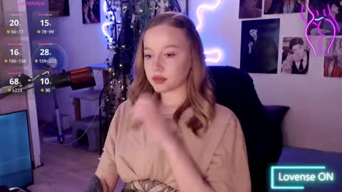 Lisa online show from 02-25-25, 01:06