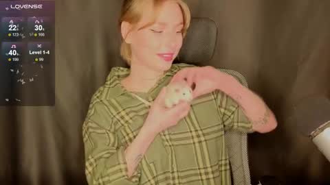 Snapshot of kateslil chatting on 03-16-26, 07:12 Kate online show from 03-16-26, 07:12