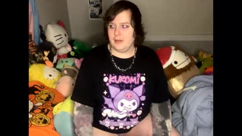 Snapshot of katfromsaturn chatting on 02-07-26, 03:32 Kat from Saturn online show from 02-07-26, 03:32