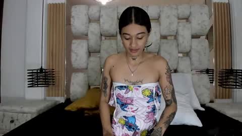 Snapshot of kathaleiaross chatting on 02-20-25, 07:34 kataleia online show from 02-20-25, 07:34