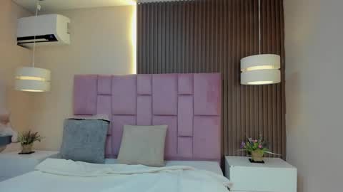   online show from 12-03-25, 11:30