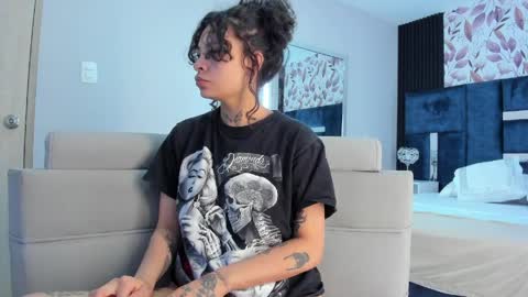 KatheGomez  online show from 04-01-26, 03:07