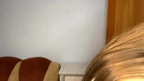 Elizabeth online show from 03-25-26, 04:24