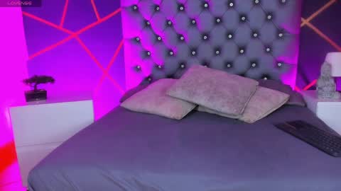 Snapshot of katherinee_scott chatting on 06-06-26, 08:35 your kathe online show from 06-06-26, 08:35