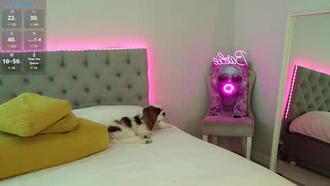 Snapshot of katherinepinke chatting on 10-25-25, 08:22 katherinepinke online show from 10-25-25, 08:22