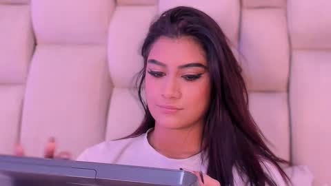 katherineruiz_ online show from 03-15-26, 12:33