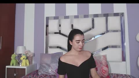 Snapshot of katherinolivares chatting on 10-28-25, 03:54 Katherin online show from 10-28-25, 03:54