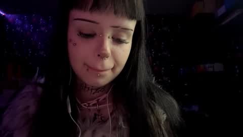 Luna online show from 02-21-26, 03:57