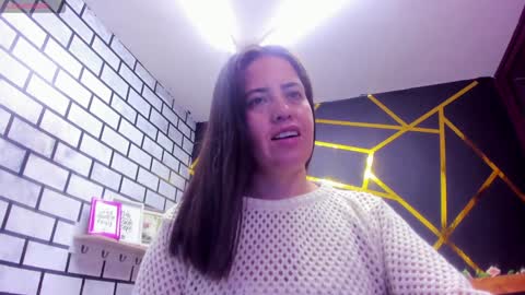 Snapshot of kathina_giraldo chatting on 12-03-24, 12:27 Paola online show from 12-03-24, 12:27