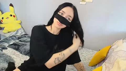 Snapshot of kathrineberry chatting on 02-13-25, 04:43 KathrineBerry online show from 02-13-25, 04:43