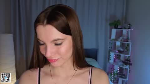 Lola online show from 01-16-26, 04:05