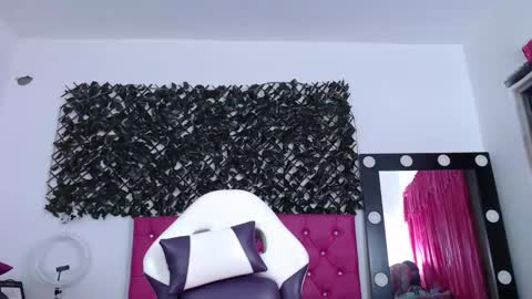 Snapshot of kathy0706 chatting on 12-19-25, 04:47 kathy0706 online show from 12-19-25, 04:47