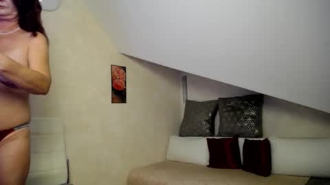 Kathy online show from 10-29-25, 04:15