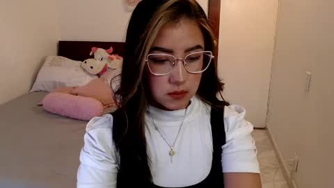 Snapshot of kathyrose_ chatting on 05-15-26, 10:28 Kathy online show from 05-15-26, 10:28