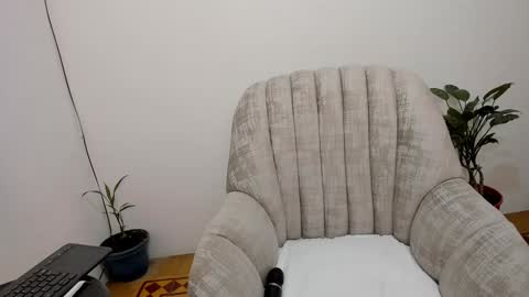 katia_12_ online show from 12-27-24, 01:11