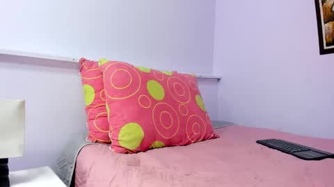 Snapshot of katia_foxx chatting on 12-10-24, 02:16 Khaterine online show from 12-10-24, 02:16