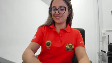 Snapshot of katia_foxx chatting on 12-24-24, 12:00 Khaterine online show from 12-24-24, 12:00
