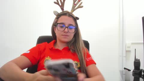 Snapshot of katia_foxx chatting on 12-24-24, 06:17 Khaterine online show from 12-24-24, 06:17