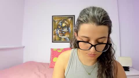 Snapshot of katia_foxx chatting on 01-13-25, 06:05 Khaterine online show from 01-13-25, 06:05