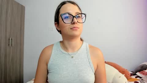 Snapshot of katia_foxx chatting on 01-20-25, 03:18 Khaterine online show from 01-20-25, 03:18