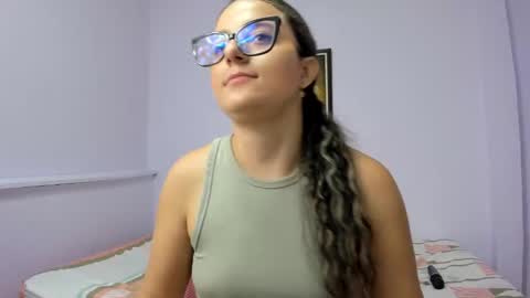 Snapshot of katia_foxx chatting on 02-03-25, 03:17 Khaterine online show from 02-03-25, 03:17