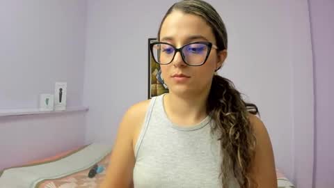Snapshot of katia_foxx chatting on 02-04-25, 03:36 Khaterine online show from 02-04-25, 03:36