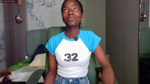 Katia online show from 11-17-25, 11:38