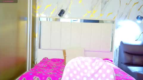 Snapshot of katia_green chatting on 03-18-26, 12:30 Katia online show from 03-18-26, 12:30