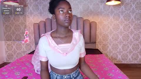 Snapshot of katia_green chatting on 03-25-26, 03:07 Katia online show from 03-25-26, 03:07