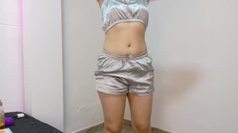 . . KATIA . . online show from 05-07-26, 06:46