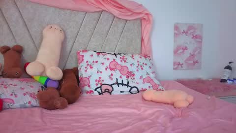 Katia online show from 07-22-26, 03:04