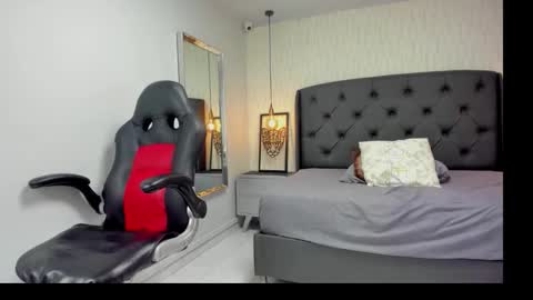 KATIA online show from 10-23-25, 12:43