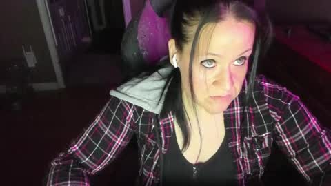 Katie online show from 01-12-25, 03:28