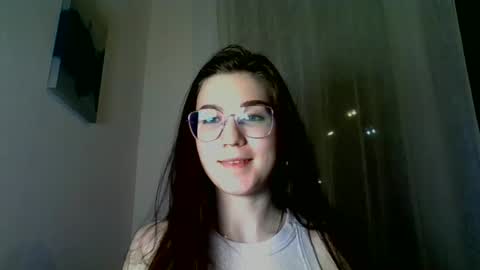 katie_foxi online show from 01-27-25, 12:01