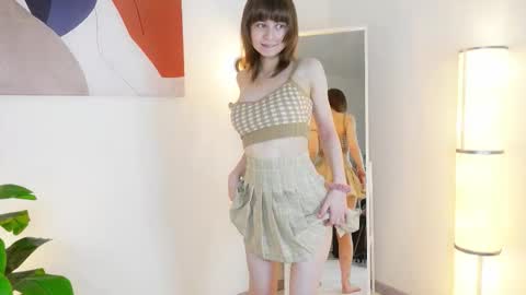 Katie online show from 10-28-25, 01:58