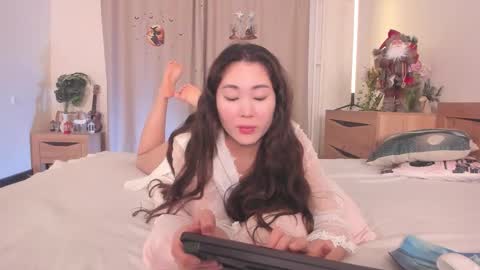 Kate online show from 12-20-25, 10:33