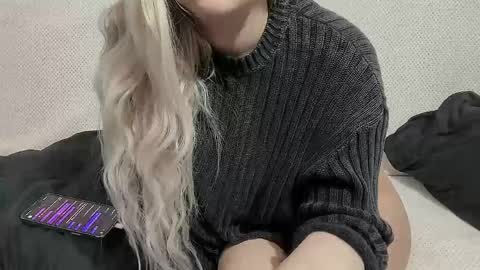 Katie online show from 05-22-26, 04:41