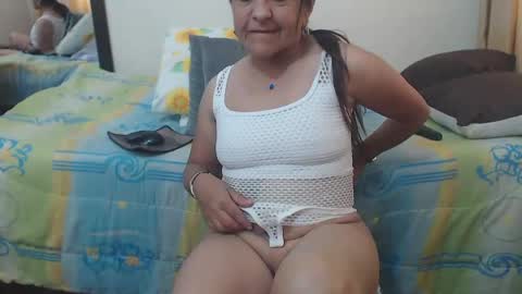 katie online show from 12-23-24, 08:57