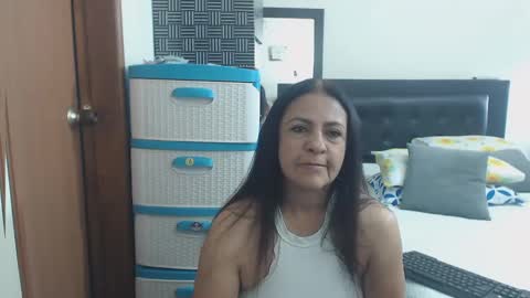 katie online show from 12-24-24, 04:08