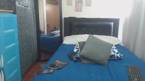 katie online show from 01-28-25, 01:59