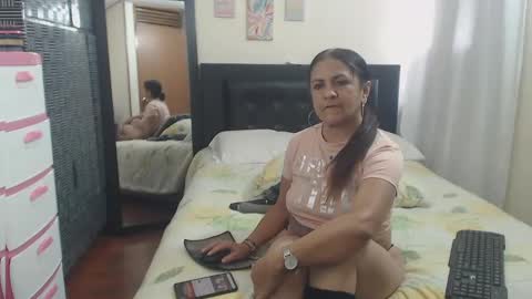 katie online show from 02-12-25, 07:35