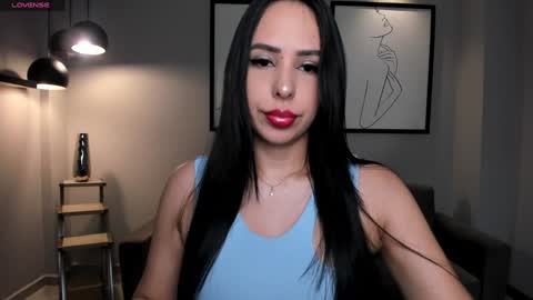 Snapshot of katiestonne chatting on 01-18-25, 03:31 Kate Stonne online show from 01-18-25, 03:31