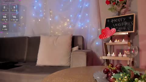 Snapshot of katiestonne chatting on 02-15-25, 08:22 Kate Stonne online show from 02-15-25, 08:22