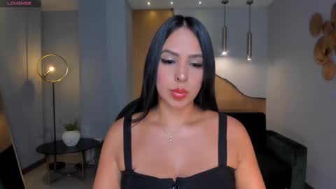 Snapshot of katiestonne chatting on 02-28-25, 07:25 Kate Stonne online show from 02-28-25, 07:25