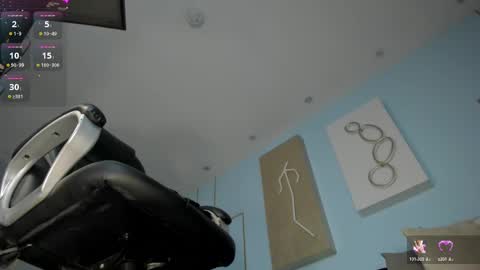 Snapshot of katiestonne chatting on 03-07-25, 09:40 Kate Stonne online show from 03-07-25, 09:40