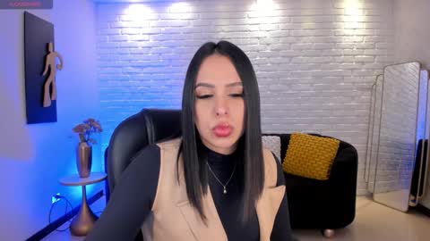 Kate Stonne online show from 10-15-25, 04:34