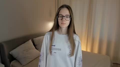 Scarlett online show from 10-15-25, 10:04