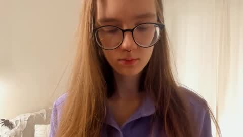 Scarlett online show from 10-31-25, 08:48