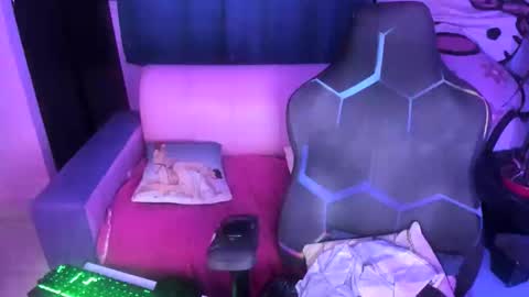 Snapshot of katiuska_doll_squirt chatting on 05-31-26, 06:09 katiuska_doll_squirt online show from 05-31-26, 06:09