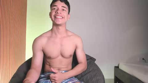 Snapshot of katjoe_lovers chatting on 09-24-25, 01:03 Valeria online show from 09-24-25, 01:03